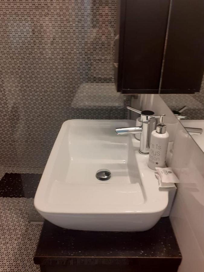 Anthony Dream Near Metro Apartment Атина Екстериор снимка